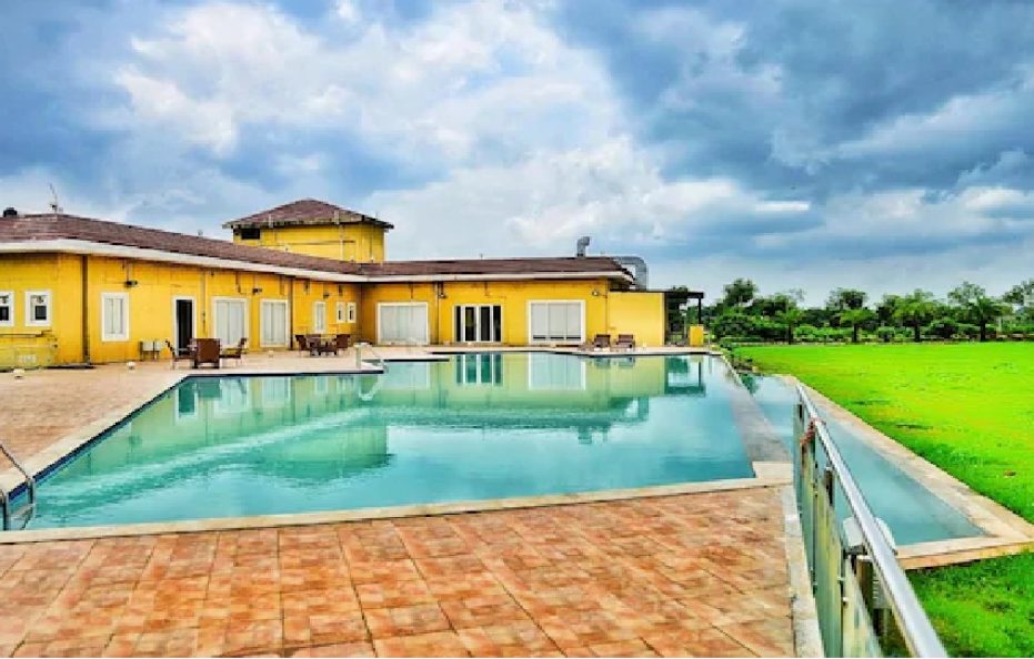 Elite Retreat Karjat ☎️8368916656