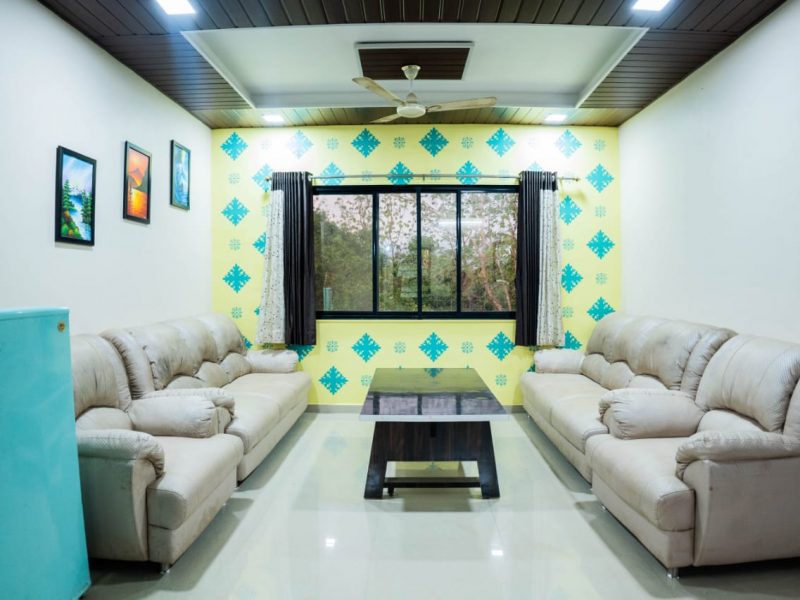 Farmhouse 5 bhk luxarious with sw pool & party Hall Kashele Karjat