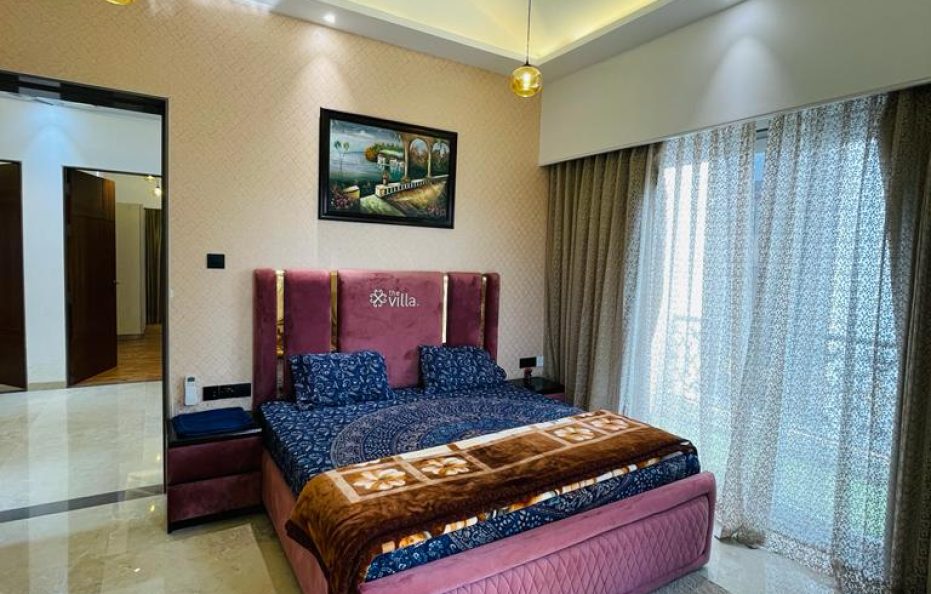 4bhk Ac luxury hill view Bunglow Private swimming pool near Della Adventure road kune Lonavla