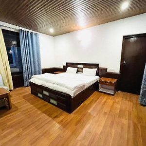 hotel devi dayar manali