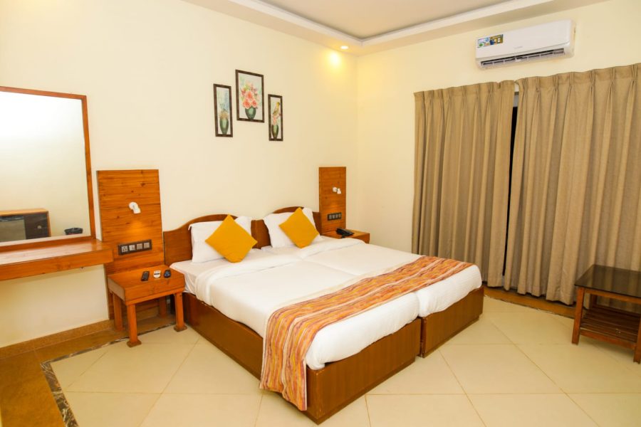 Elite Hidden Paradise Ashwem Beach Goa